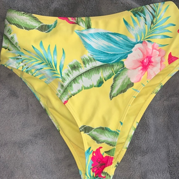 High waisted bikini😍 - worn twice! - Picture 1 of 3